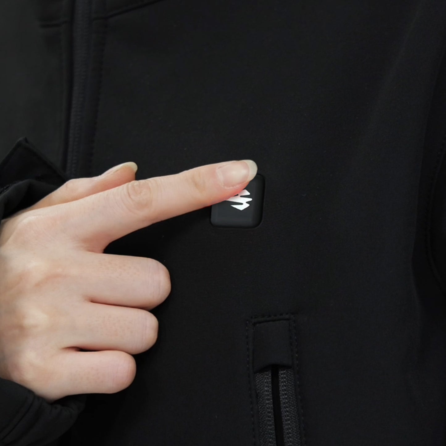 HEATIX Women's Soft Shell Heated Jacket With 12V Battery Pack - Black