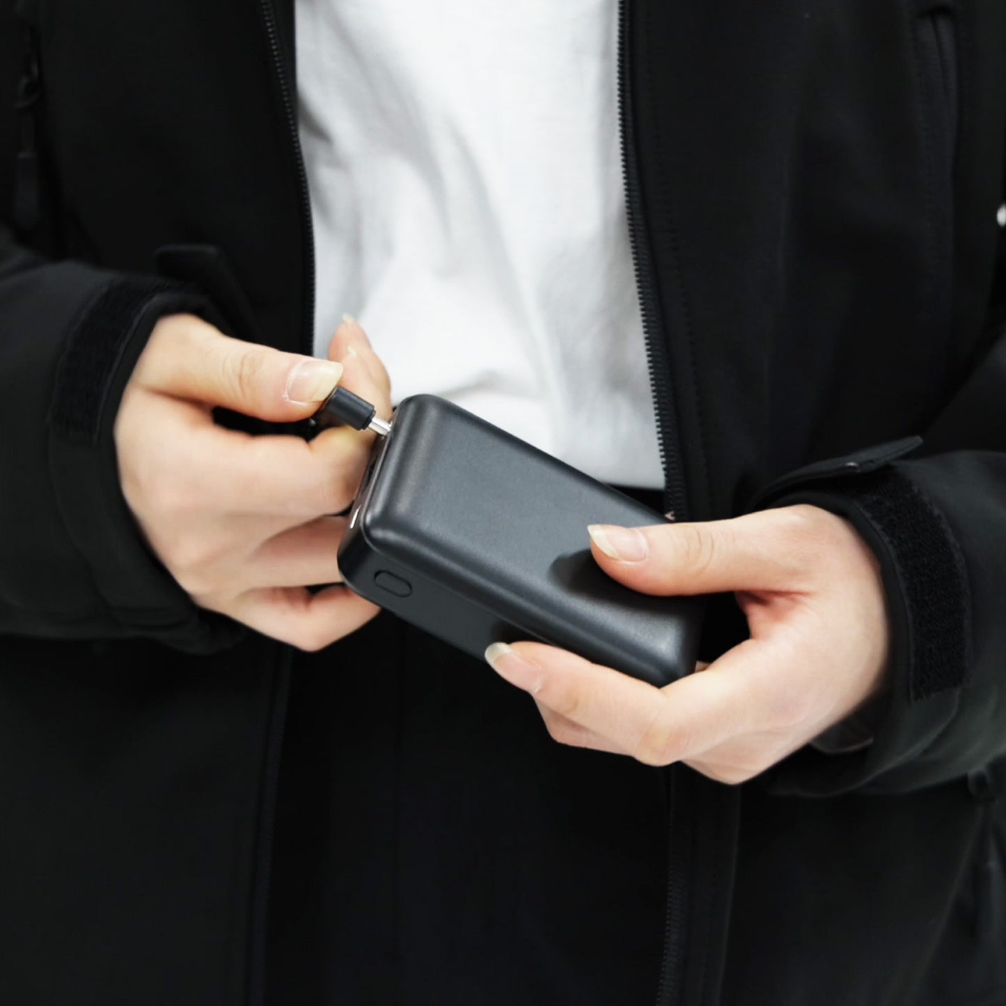 HEATIX Women's Soft Shell Heated Jacket With 12V Battery Pack - Black